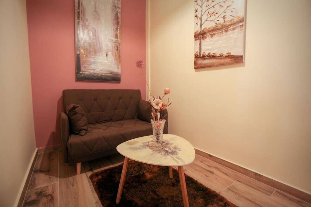 House With Amazing View Of Meteora Apartment Kalambaka Exterior photo