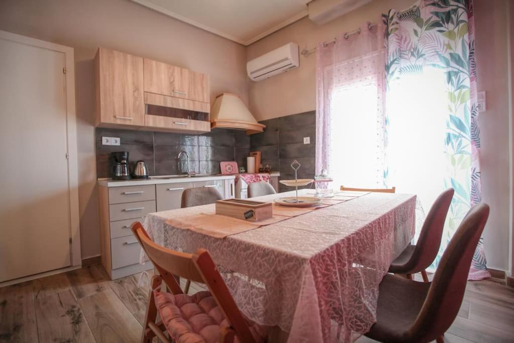 House With Amazing View Of Meteora Apartment Kalambaka Exterior photo